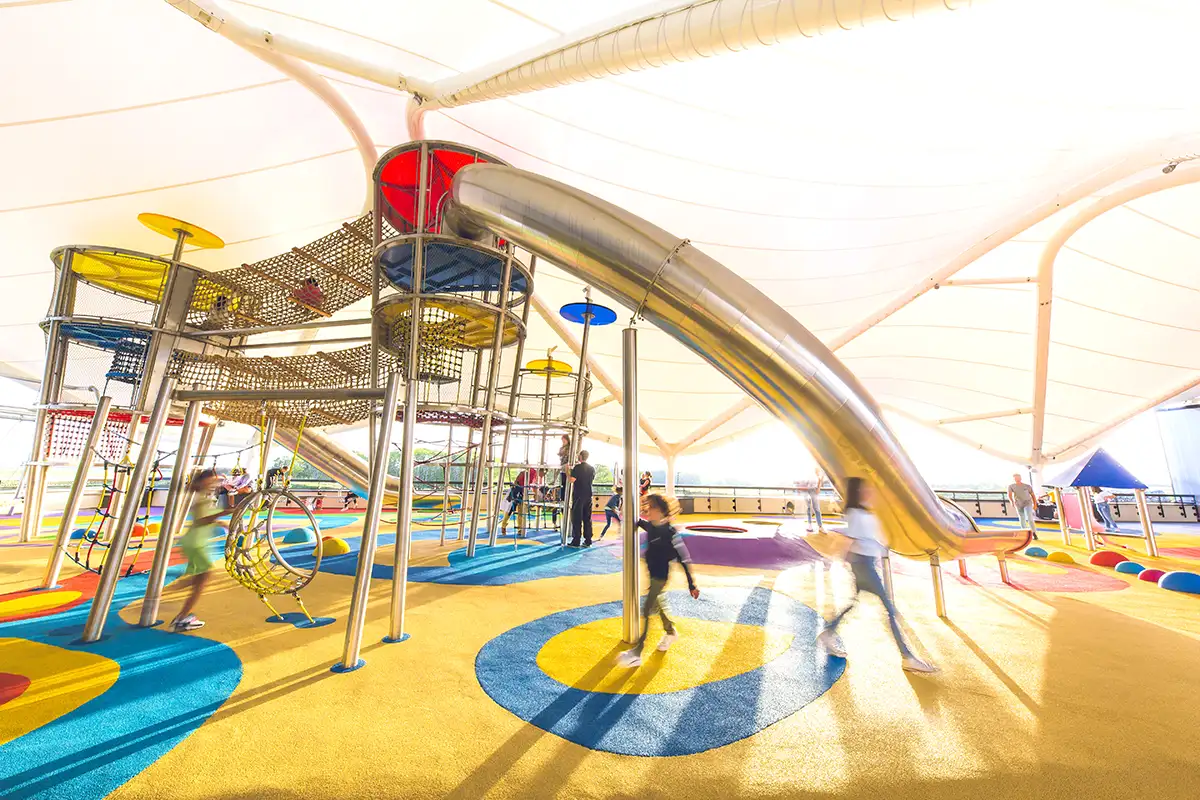 aire de jeux centre commercial giverny